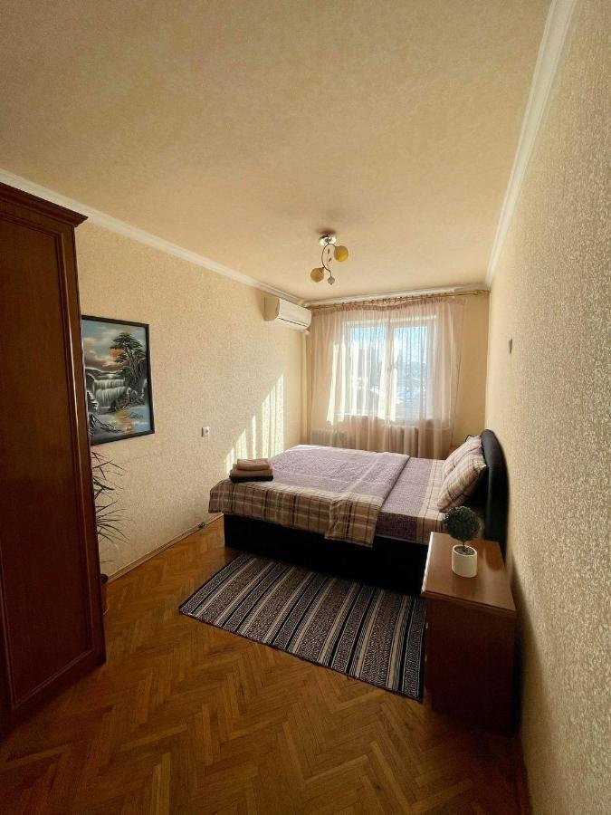 Comfortable One Beds With Nice View For Independent Sqr Kijev Kültér fotó